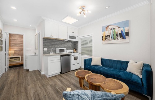 Newport Beach Apartment | West Oceanfront Oasis 7