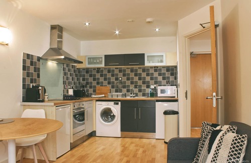 Sheffield Hotel | West One Panorama