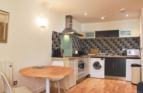 Sheffield Hotel | West One Panorama