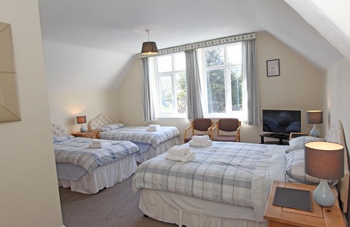 Colwyn Bay Bed & Breakfast | West Point Hotel Bed & Breakfast