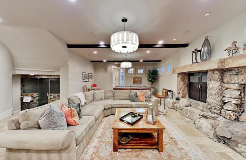 The Timbers House | West Red Pine Oasis