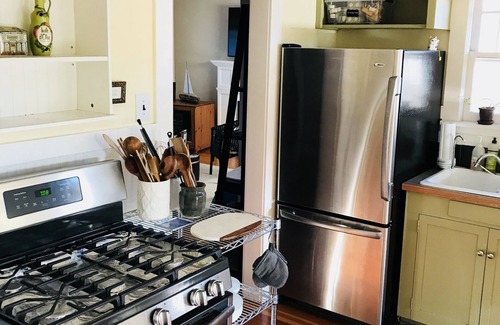 West Seattle House | West Seattle Beach Town Vibe, Relax - Unwind