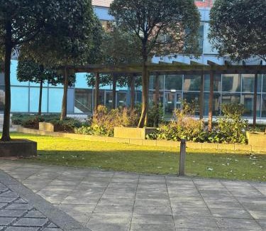 Sheffield Apartment | West street -City Centre Sky Line Square