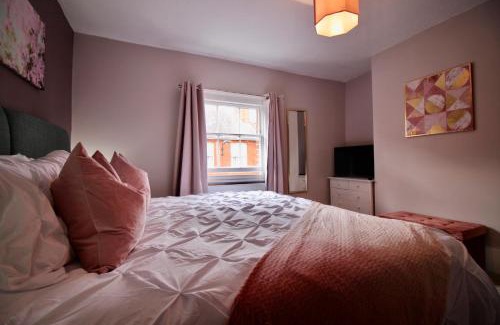 Harwich House | West Street Retreat Grade II listed townhouse
