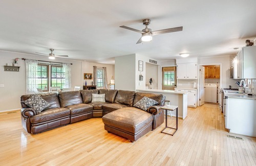 West Union House | West Union Home w/Saltwater Pool on 2 Acres!