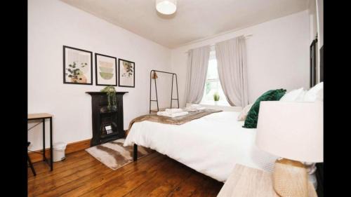 Matlock House | WEST VIEW COTTAGE - Charming Wensley Cottage in the Heart of Peaks
