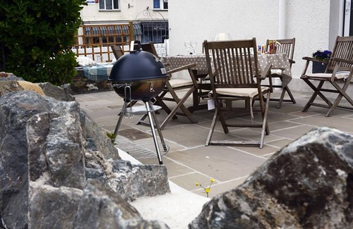 Rhosneigr Cottage | West View