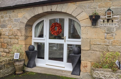 Capheaton Cottage | WEST VIEW, pet friendly, character holiday cottage in Ponteland