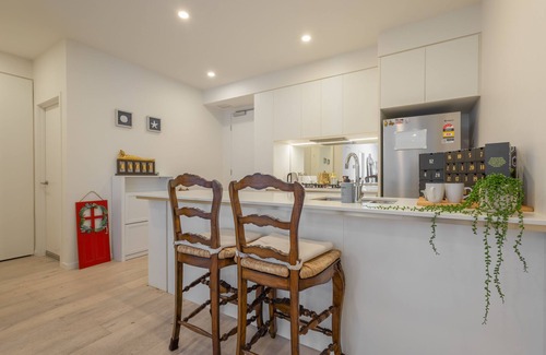 West End Apartment | West Village Boutique 2BR Apartment near Southbank & CBD