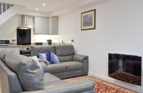 Ripley House | West Wing