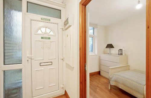 Harrow Road House | Westbourne Park Hububb Stay