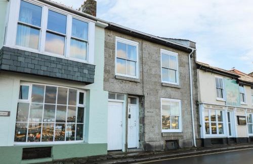 Newlyn House | Westcliff
