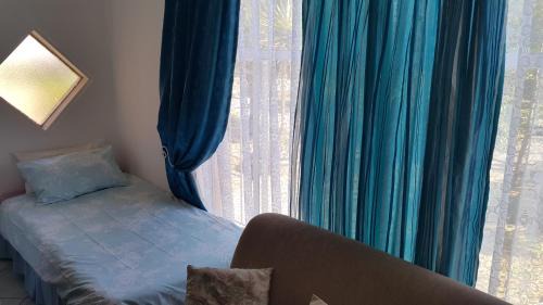 Vredenburg House | Westcoast Central Budget accommodation