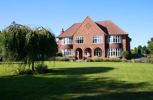 Deighton Bed & Breakfast | Westergate House