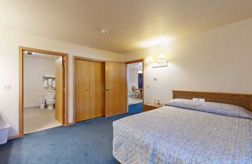 West End Hotel | Western Executive Inn
