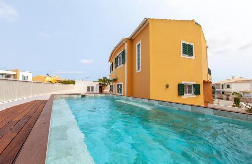 Porto de Mos House | Western Mos Guesthouse