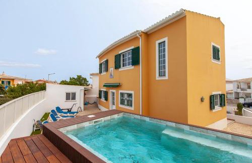 Porto de Mos House | Western Mos Guesthouse