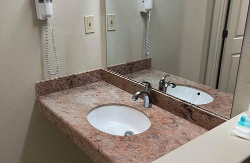 Salinas Hotel | Western Motel