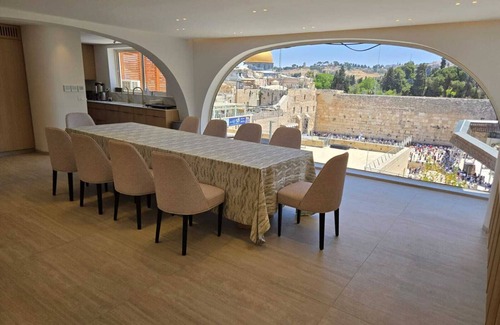 Old City Apartment | Western Wall View Apartment