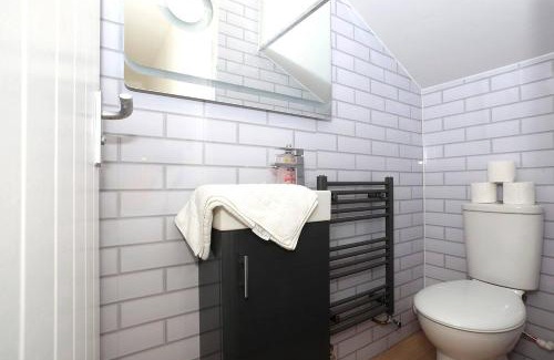 Peterborough Apartment | Westfield House Ensuites - Whole
