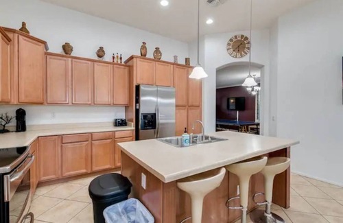 Rovey Farm Estates House | WESTGATE/DIMOND CASINO/GREAT LOCATION