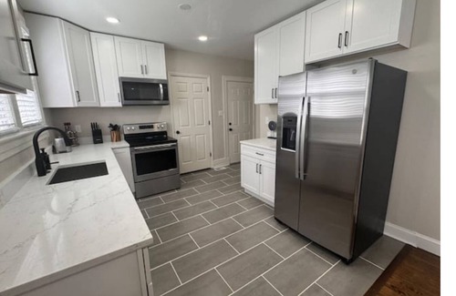 Danville House | Westhampton Retreat - 2bd/1bath