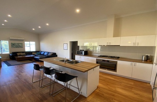 Jurien Bay Villa | Westlake is a modern self contained house ready for your escape to the beach