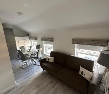 Bogside Apartment | Westland Suites - Stylish, Modern, Elegant, Central Apartments A