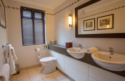 Hopwood Hotel | Westmead Hotel