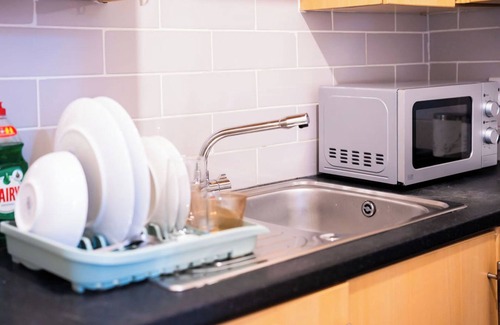 Kirkdale Apartment | Westminster couple getaway
