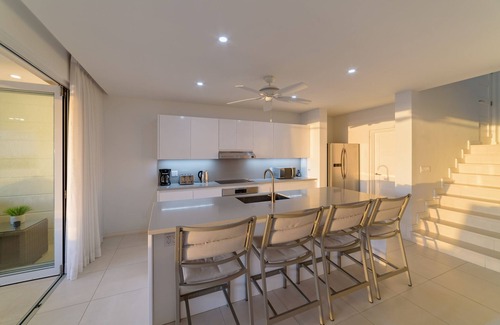 Merlin Bay House | Westmoreland Hills 45