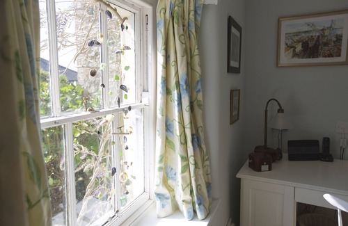 St. Mawes Cottage | Westover Cottage is a delightful and deceptively spacious retreat