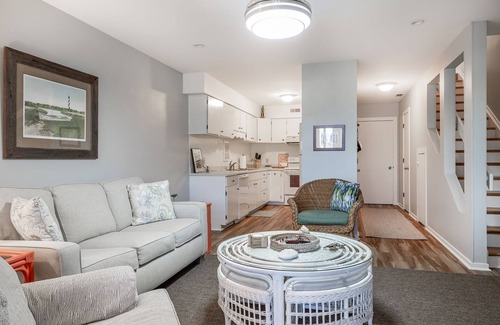 Pine Knoll Shores Condo | Westport B-4, Soundfront Condo in Pine Knoll Shores, NC!