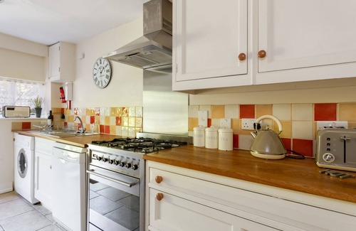 Wareham Apartment | Westport Cottage, Wareham. Sleeps 5 & baby