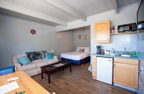 Westport Hotel | Westport RV Park & Motel