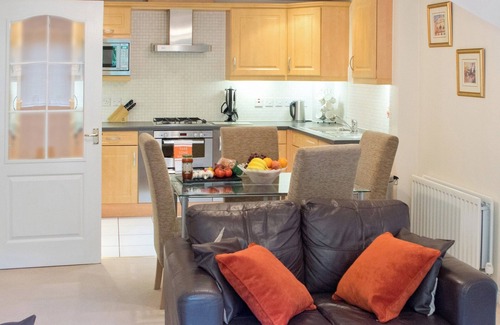 Basingstoke Cottage | Westside Apartment 3