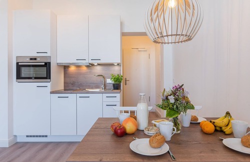Ostseebad Kuhlungsborn Apartment | Westside Arthotel Apartment 206 - Apartment 206