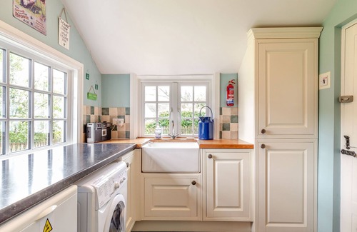 Cardinham Cottage | WESTSIDE COTTAGE, family friendly, with open fire in Cardinham