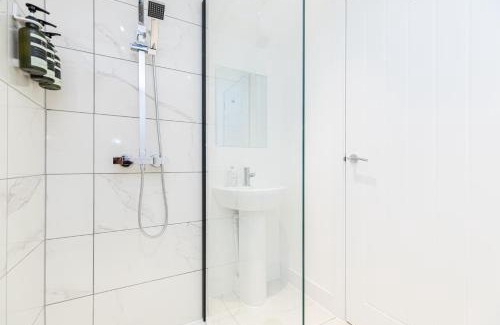 New Forest District Apartment | Westview Cottage bikes/chef/hot tub