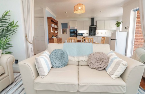 Dartmouth Cottage | Westview
