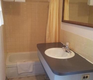 Swift Current Hotel | Westwind Motel