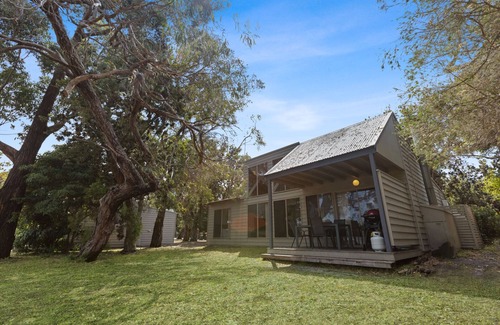 Forge Creek House | Westwind - Waterfront Retreat: Secluded lodges perfect for nature lovers