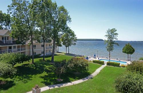 Sturgeon Bay Resort | Westwood Shores Waterfront Resort