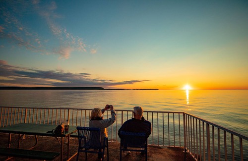 Sturgeon Bay Condo | Westwood Shores Waterfront Resort