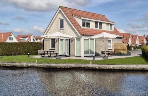 Grou House | Wetterkantwoning