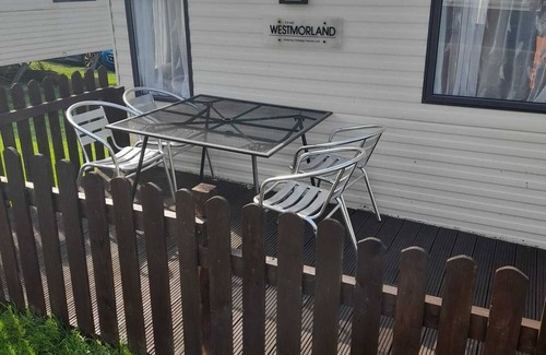 Wyke Regis House | Weymouth, Dorset - Pebble Bank with stunning views of Chesil Beach