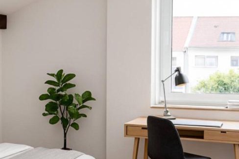 Wehen Apartment | WG-Zimmer-Erstbezug nach Sanierung -Vollmöbliert