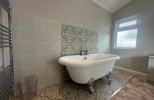 Aberaeron House | WH - Smugglers Lodge