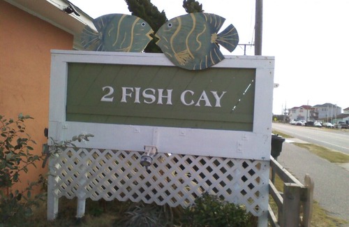 Nags Head Cottage | 'Whale-N-Jennings' Milepost 11 Direct ocean access Friday to Friday