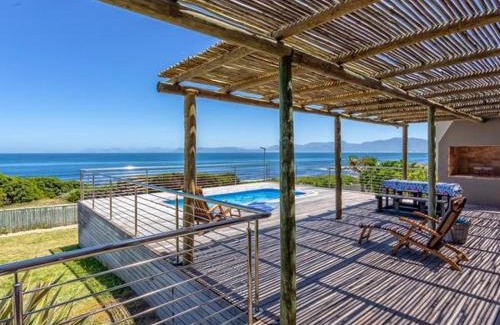 Gansbaai Villa | Whale Sea Cottage